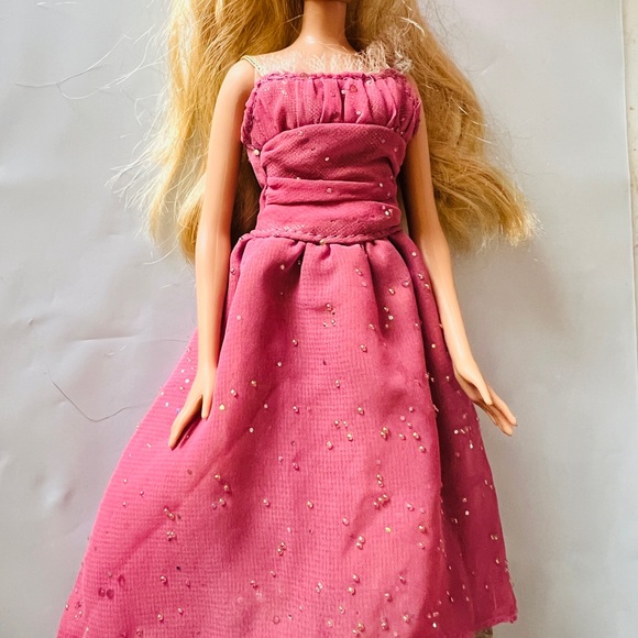 Fashion fever barbie doll 2007 - Picture 8 of 13